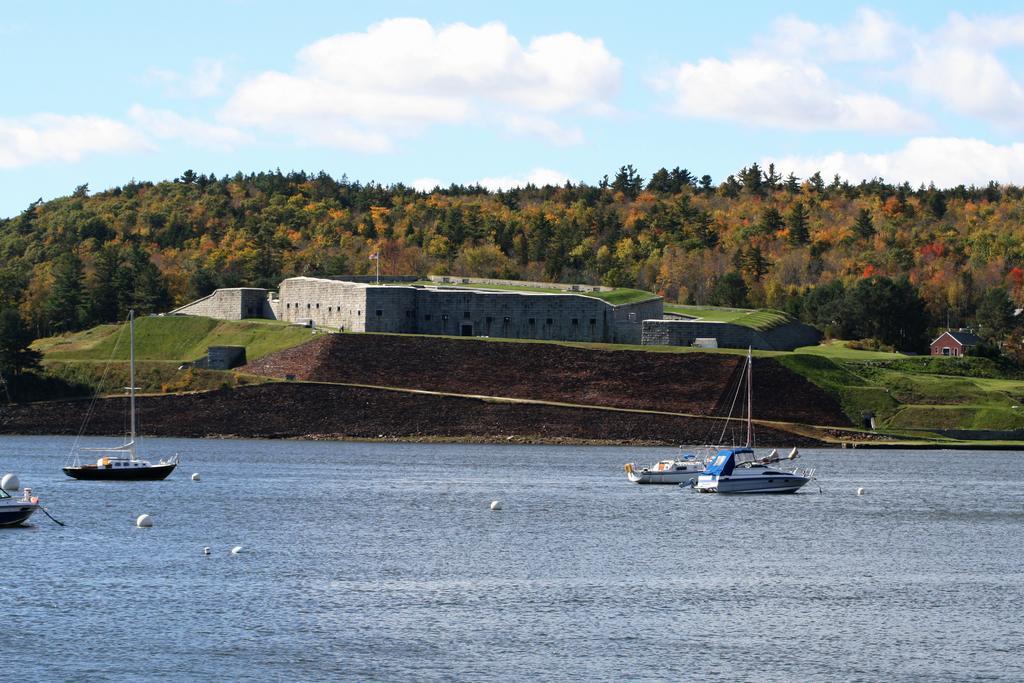 Bucksport Inn Eksteriør bilde