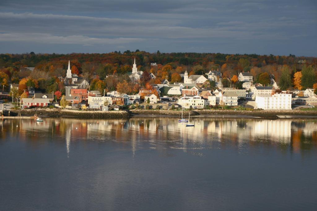 Bucksport Inn Eksteriør bilde